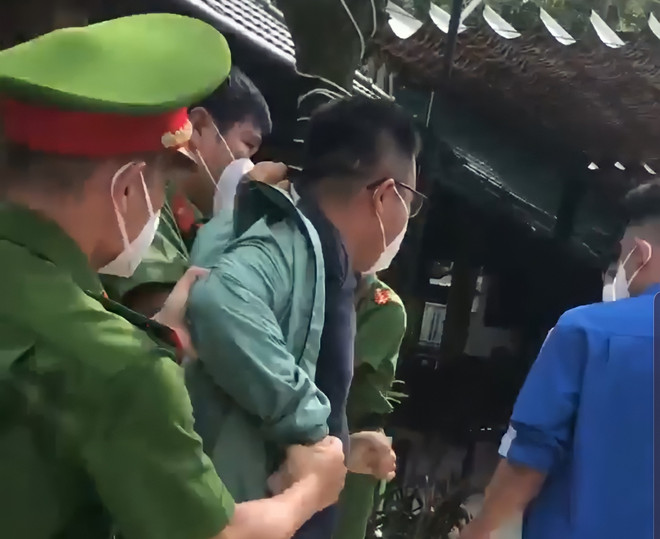 Bình Dương: Công an thông tin về vụ xô xát tại điểm tiêm vaccine ảnh 1