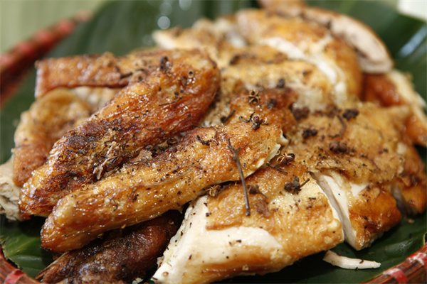 Món ăn độc đáo vùng Tây Bắc - Gà nướng mắc khén ảnh 1