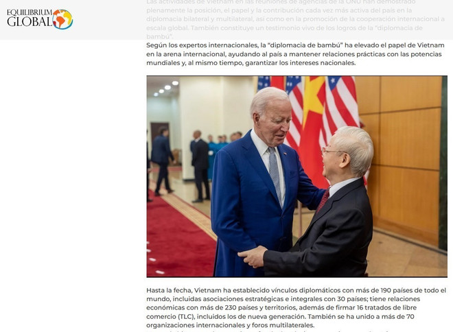 Bài báo ca ngợi thành tựu "ngoại giao cây tre” của Việt Nam được đăng trên trang Equilibrium Global Argentina, ngày 1/1/2024. (Ảnh: TTXVN phát) ngoai giao cay tre 1.jpg