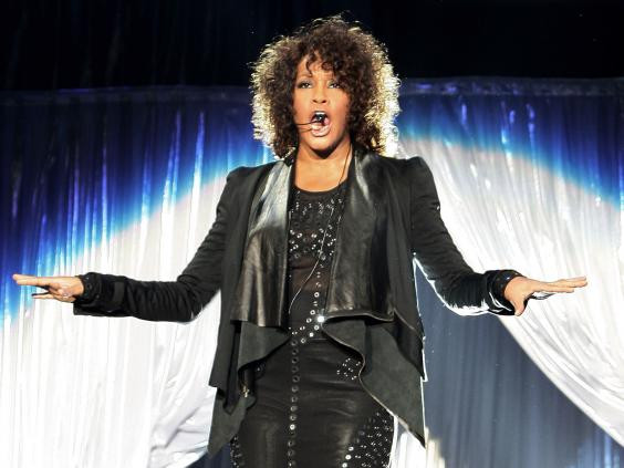 Nữ danh ca đoản mệnh Whitney Houston. Đi tìm album nhạc lớn nhất của năm ở thời điểm bạn sinh ra ảnh 6