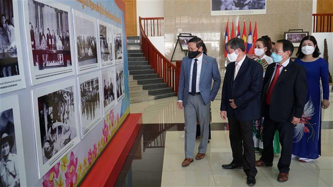 Hội chợ Xuân mang không khí Tết cổ truyền tới kiều bào tại Vientiane ảnh 2