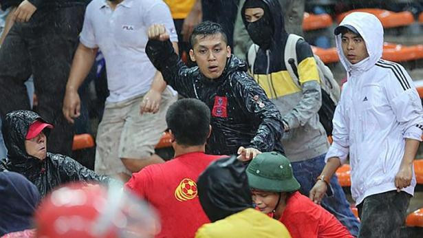 Malaysia xác định danh tính kẻ tấn công cổ động viên Việt Nam ảnh 1