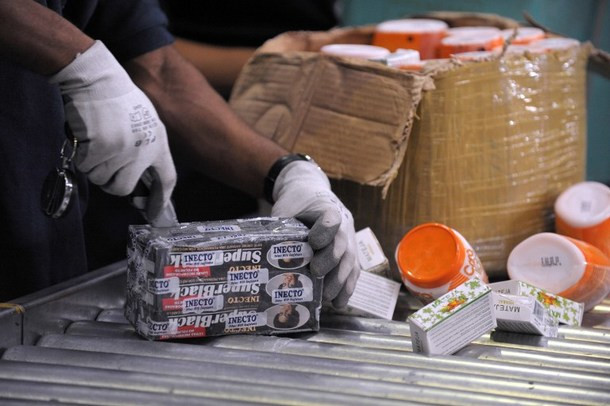 Quốc hội Ukraine phê duyệt kế hoạch tăng thuế nhập khẩu ảnh 1