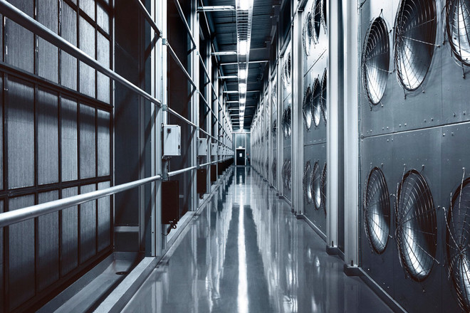 Khám phá trung tâm dữ liệu khổng lồ gần Bắc Cực của Facebook ảnh 9