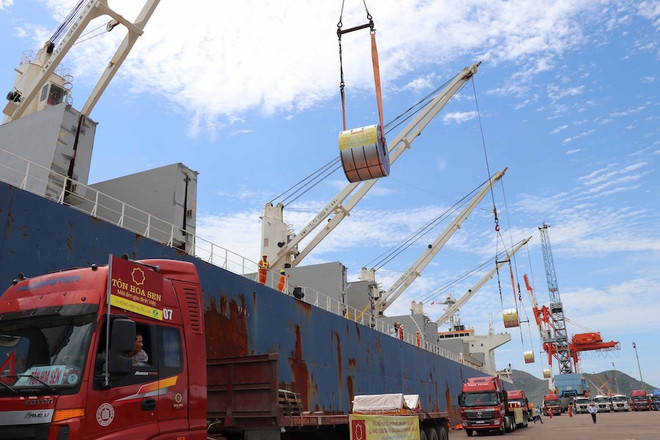 Tổng thu ngân sách Nhà nước sau 10 tháng vượt 1 triệu tỷ đồng ảnh 1