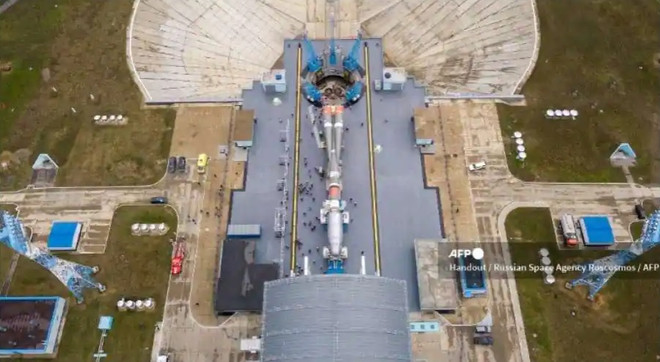 Hoãn phóng tên lửa đẩy Soyuz mang theo 36 vệ tinh viễn thông của Anh ảnh 1