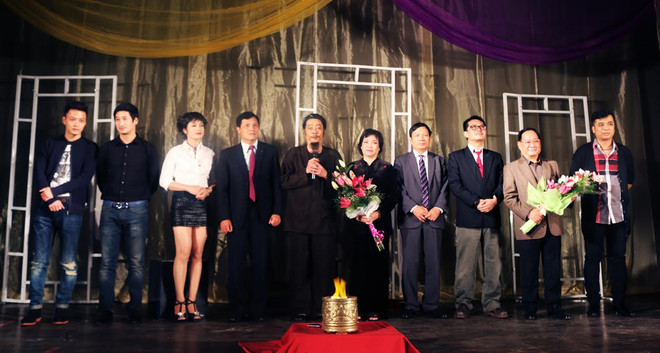 Quốc khánh ở Prague: Chính kịch Hà Nội lần đầu đến với kiều bào ảnh 1