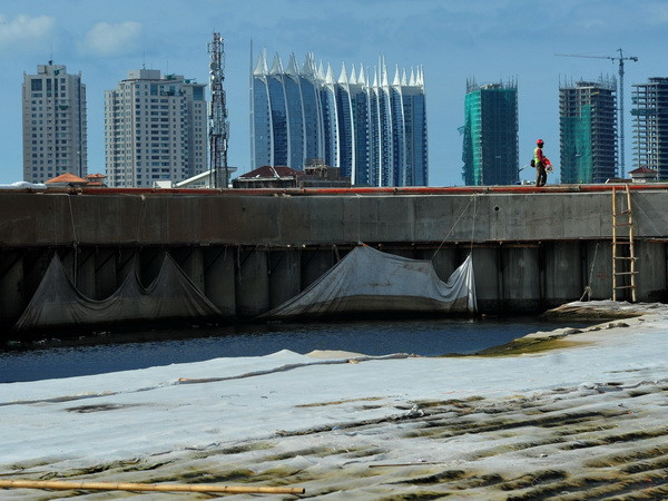 Jakarta sẽ xây bức tường khổng lồ để ngăn nước biển xâm nhập ảnh 1
