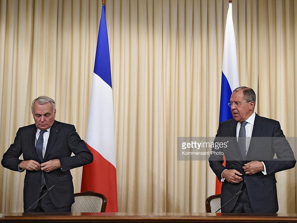 Nga và Pháp nhất trí thúc đẩy thực hiện thỏa thuận ngừng bắn Ukraine ảnh 1