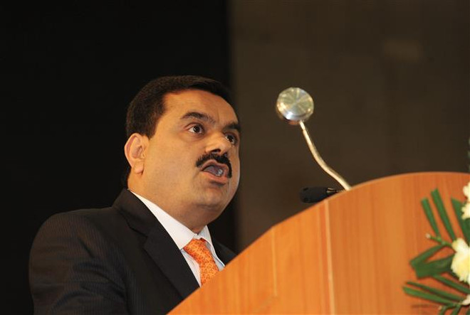 Tỷ phú Jeff Bezos mất ngôi vị người giàu thứ hai thế giới ảnh 1