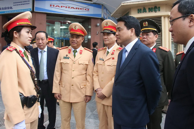 Công an Hà Nội ra quân đảm bảo giao thông sau kỳ nghỉ Tết ảnh 2