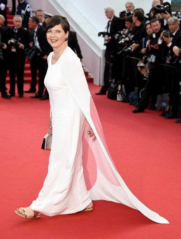 Liên hoan phim Cannes 2015 "cấm cửa" mọi loại giày đế bệt ảnh 3