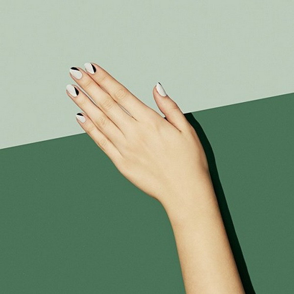 Bí kíp làm đẹp thú vị của một nàng “người mẫu tay” sành điệu ảnh 1