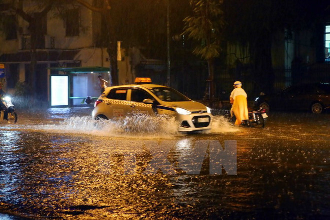 Đêm 29/6, miền núi Bắc Bộ đề phòng ngập lụt và sạt lở đất do mưa to ảnh 1