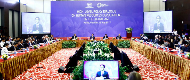 Phó Thủ tướng Vũ Đức Đam: Nguồn nhân lực là động lực của phát triển ảnh 2