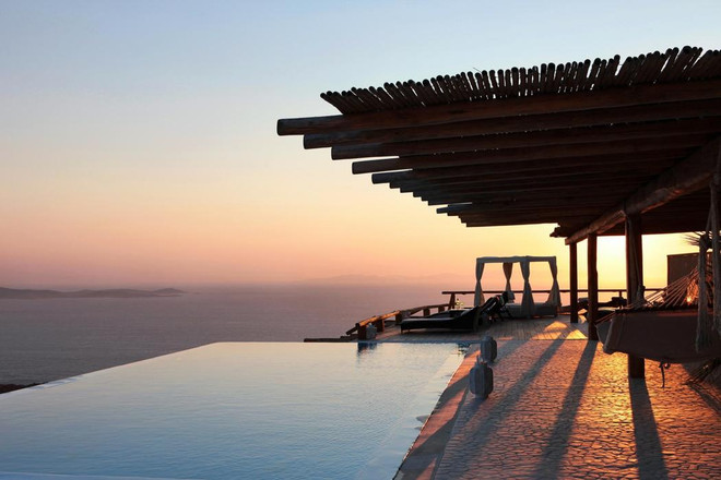 Biệt thự One and Only Mykonos, Hy Lạp. (Ảnh: TripAdvisor) Tốp 10 khách sạn sở hữu hồ bơi “vô cực” của TripAdvisor ảnh 1