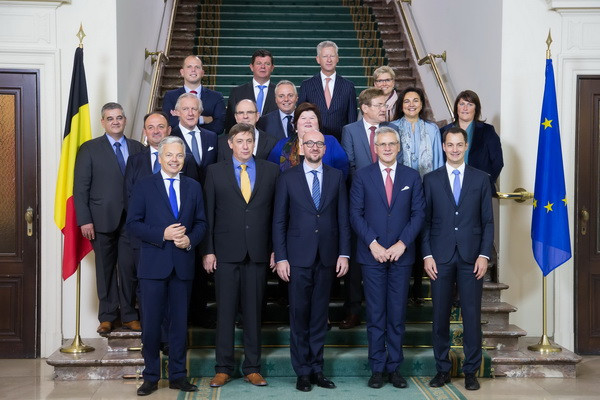 Dân Bỉ biểu tình phản đối chính sách kinh tế khắc khổ ảnh 1