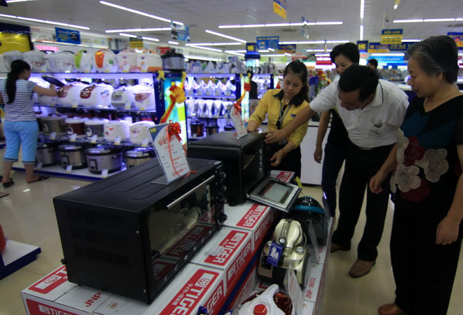 Doanh thu của “Tháng khuyến mại Hà Nội 2014” tăng 20% ảnh 1