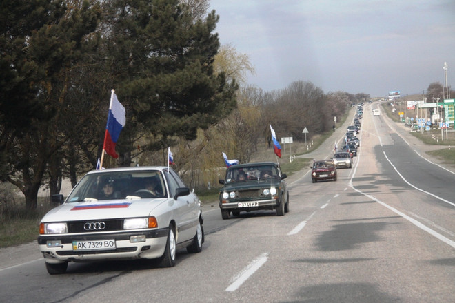 Chùm ảnh đoàn xe ủng hộ Crimea quay trở về với Nga ảnh 4