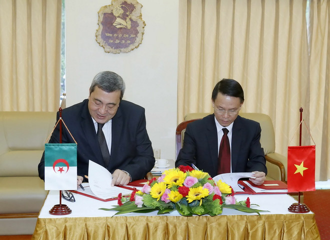 Thông tấn xã Việt Nam và Hãng thông tấn Algeria tăng cường hợp tác ảnh 1