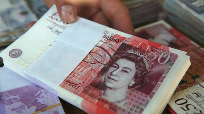 Thu nhập 4 ngày của giám đốc ở Anh bằng cả năm lương của nhân viên ảnh 1