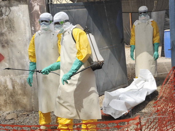 Guinea xác nhận thêm 3 trường hợp trong một gia đình nhiễm Ebola ảnh 1
