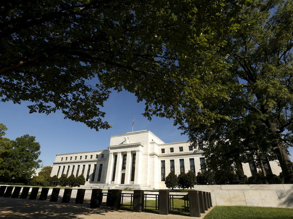 Giá vàng giảm do Fed để ngỏ khả năng tăng lãi suất vào cuối năm ảnh 1