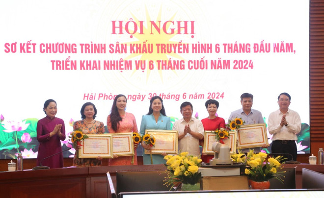 hai phong_san khau truyen hinh 3.jpg