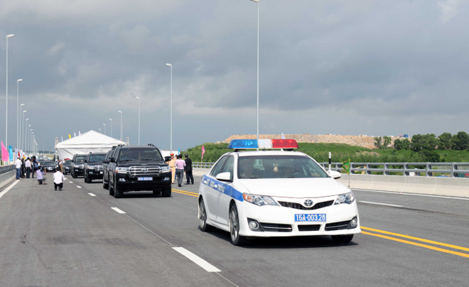 Chính thức đưa vào sử dụng cầu vượt biển dài nhất Việt Nam ảnh 2