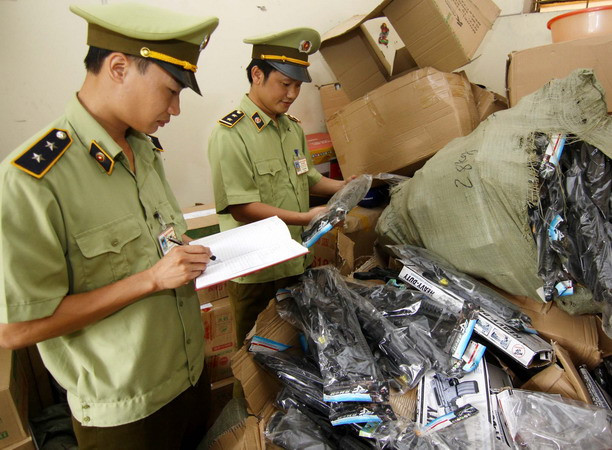 Hà Nội: Thu giữ số lượng lớn hàng hóa không có chứng từ ảnh 1