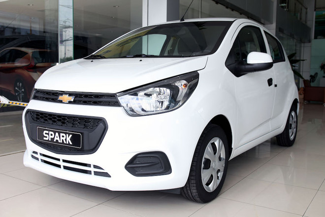 Hơn 2.000 ôtô nhập về Việt Nam, giá chưa tới 20.000 USD mỗi chiếc ảnh 1