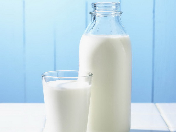 Uống quá nhiều sữa có thể tăng nguy cơ tử vong và rạn xương? ảnh 1