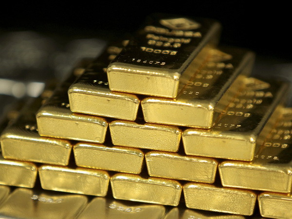 Giá vàng châu Á chạm mức cao nhất trong gần hai tuần qua ảnh 1