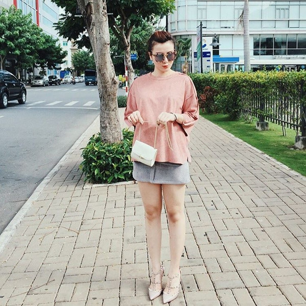 Học phong cách đường phố của các "hot girl" showbiz Việt ảnh 3