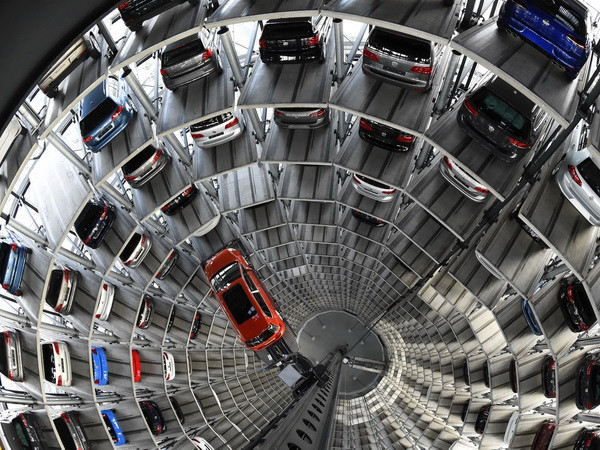 Nhiều bang ở Mỹ khởi kiện Volkswagen vì gian lận khí thải ảnh 1