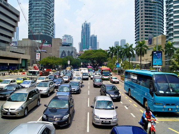 Doanh số bán xe hơi của Malaysia sẽ giảm 2,5% trong 2016 ảnh 1