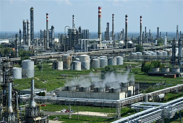 Giá dầu đi ngang trong tuần qua với các phiên tăng giảm đan xen ảnh 1