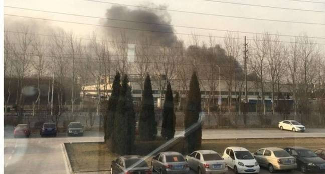 Cháy nhà máy pin, "vận đen" chưa thôi bám riết Galaxy Note 7 ảnh 1