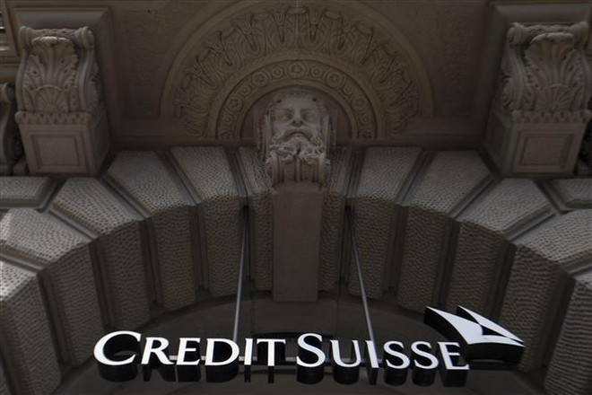 Giá cổ phiếu ngân hàng Credit Suisse chạm mức thấp kỷ lục mới ảnh 1