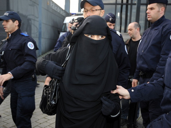 Hồi giáo cực đoan đang chiến thắng trong trận chiến tư tưởng ảnh 1