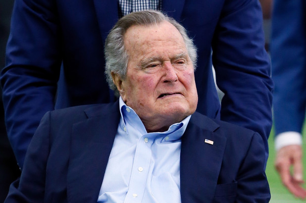 Cựu Tổng thống Mỹ George H.W. Bush. (Nguồn: Getty) Cựu Tổng thống Mỹ Bush 'cha' nhập viện vì nhiễm trùng máu ảnh 1