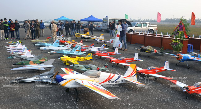 Hà Nội: Thú chơi máy bay mô hình chinh phục người đam mê độ cao ảnh 1