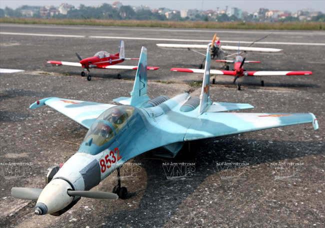 Hà Nội: Thú chơi máy bay mô hình chinh phục người đam mê độ cao ảnh 2