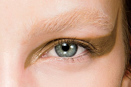 Biến tấu để sở hữu đôi mắt "miêu nữ" mê hoặc phái mạnh ảnh 4