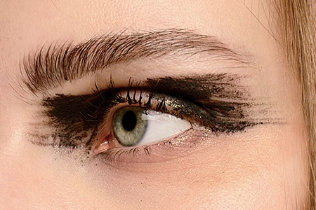 Biến tấu để sở hữu đôi mắt "miêu nữ" mê hoặc phái mạnh ảnh 5