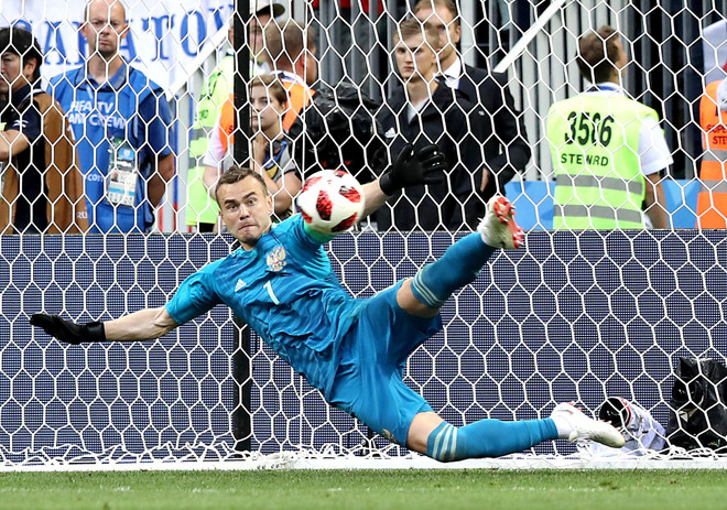 Akinfeev - chốt chặn vững chãi cho niềm tin của đội tuyển Nga ảnh 1