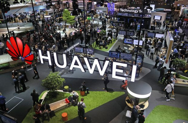 Chính phủ Mỹ ép hàng loạt trường đại học không dùng thiết bị Huawei ảnh 1