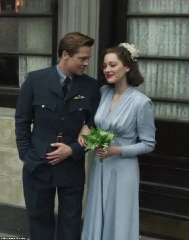 Brad Pitt "rất tức giận" khi nhận đơn ly hôn của Angelina Jolie ảnh 4