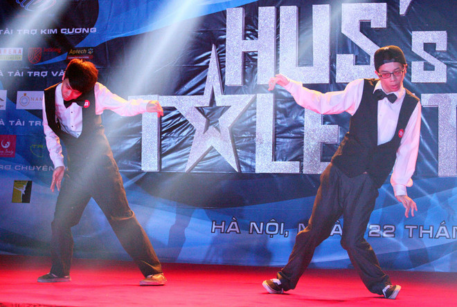 Sôi động đêm chung kết tìm kiếm tài năng Đại học Khoa học Tự nhiên ảnh 7