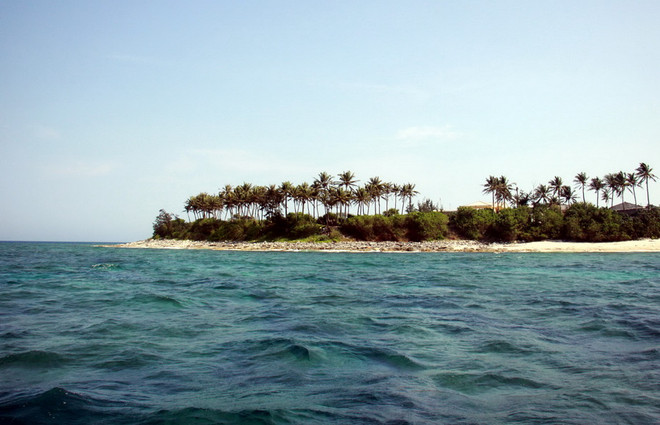 Người dân đảo bé Lý Sơn có thêm nguồn điện trước Tết Nguyên đán ảnh 1